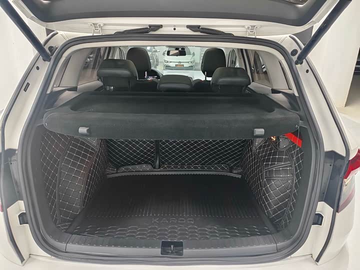 Фото 2 - Skoda Karoq