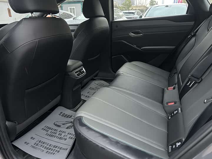 Фото 5 - BYD Qin L