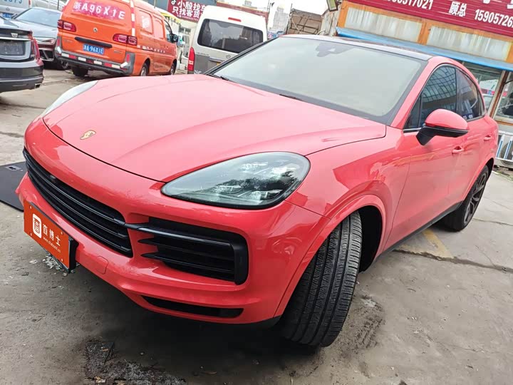 Фото 1 - Porsche Cayenne