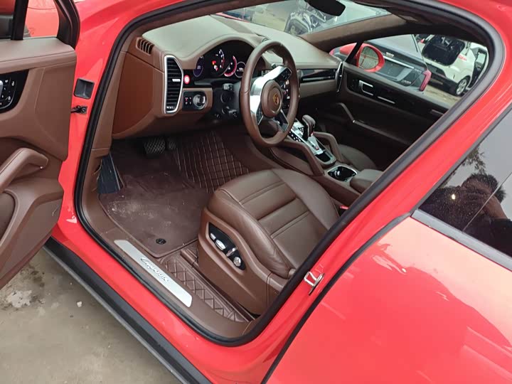 Фото 3 - Porsche Cayenne