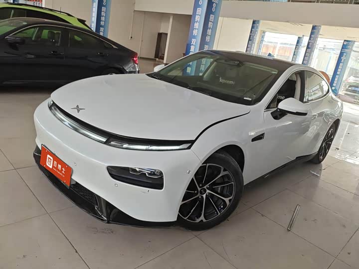 Фото 3 - XPeng P7