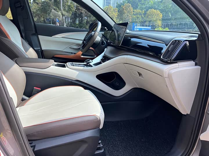 Фото 9 - BYD Song Pro Hybrid