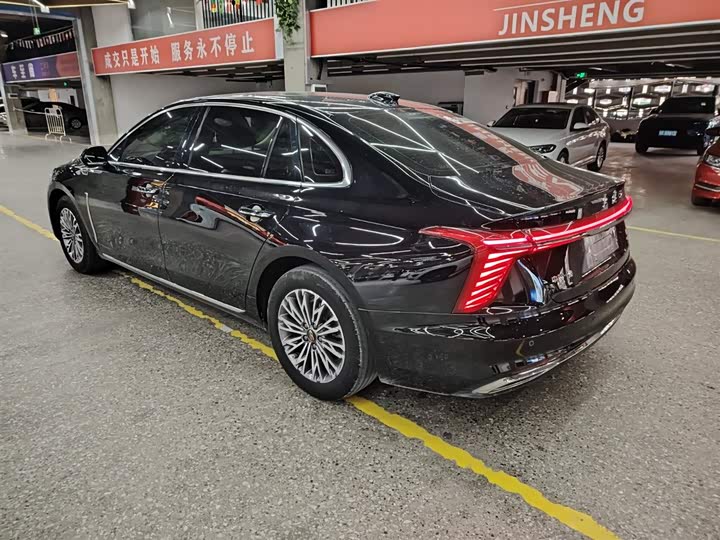 Фото 8 - Hongqi H5