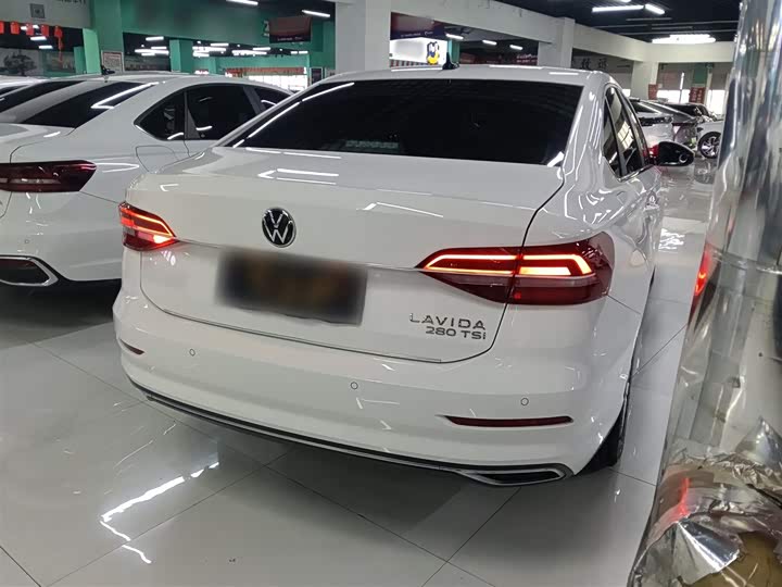 Фото 7 - Volkswagen Lavida