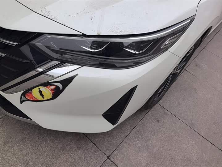 Фото 5 - Nissan Sylphy