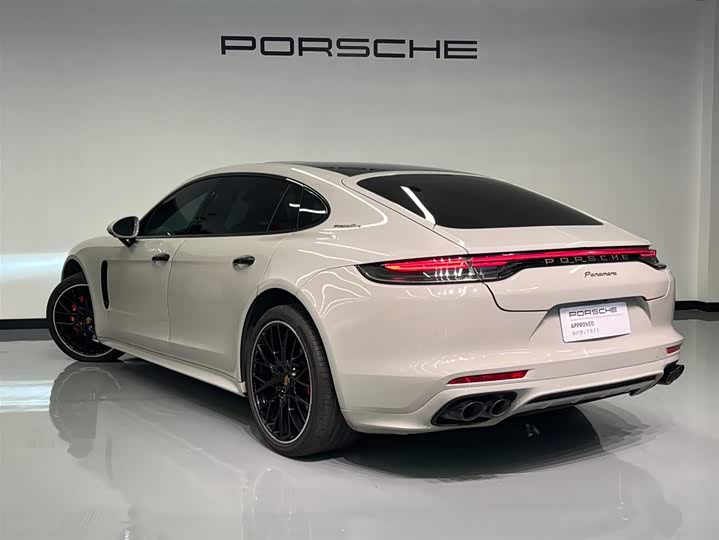 Фото 6 - Porsche Panamera