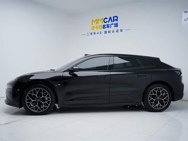 Фото 9 - Zeekr 001