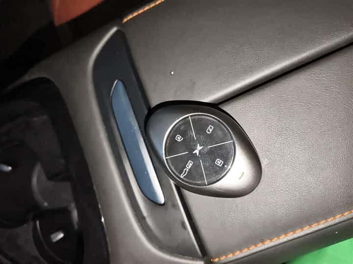 Фото 9 - XPeng P7