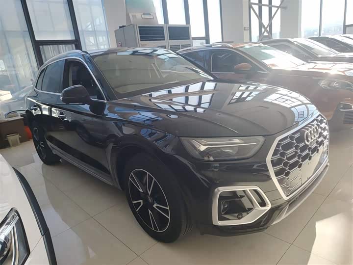 Фото 4 - Audi Q5L