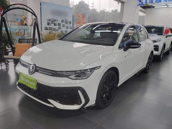 Фото 2 - Volkswagen Golf