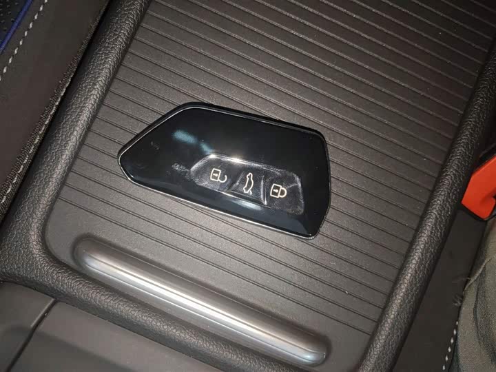 Фото 9 - Volkswagen Golf