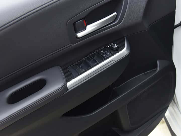 Фото 7 - Toyota Sienna