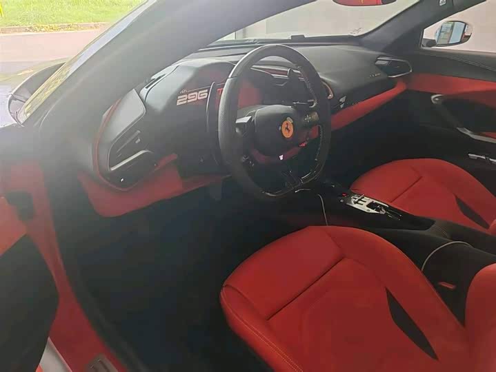 Фото 4 - Ferrari 296