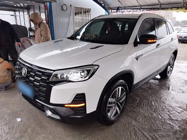 Фото 2 - Changan CS75