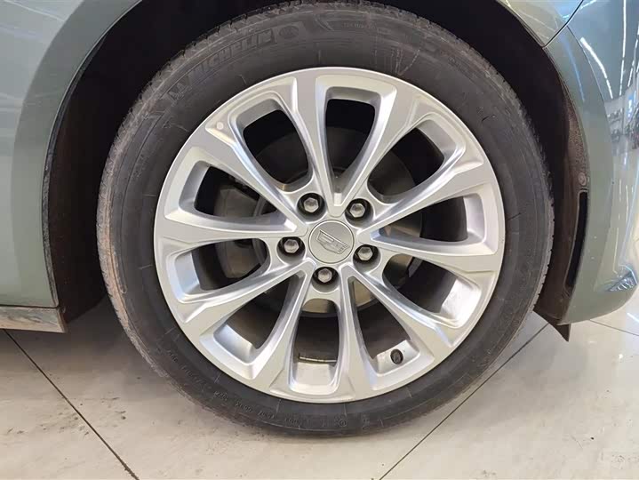 Фото 6 - Cadillac CT5