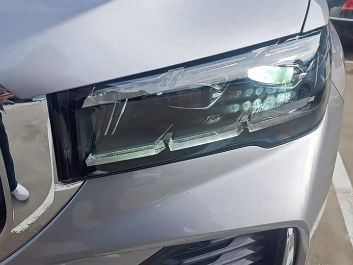 Фото 5 - Geely Monjaro