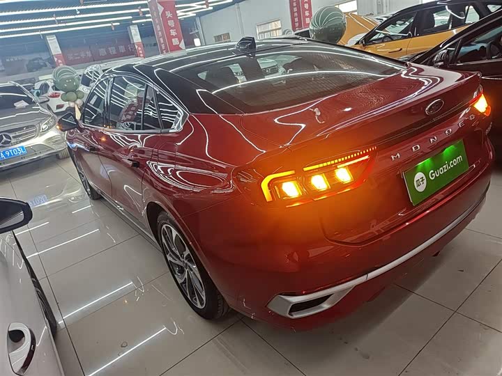 Фото 5 - Ford Mondeo