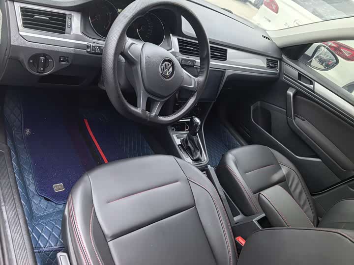 Фото 3 - Volkswagen Bora