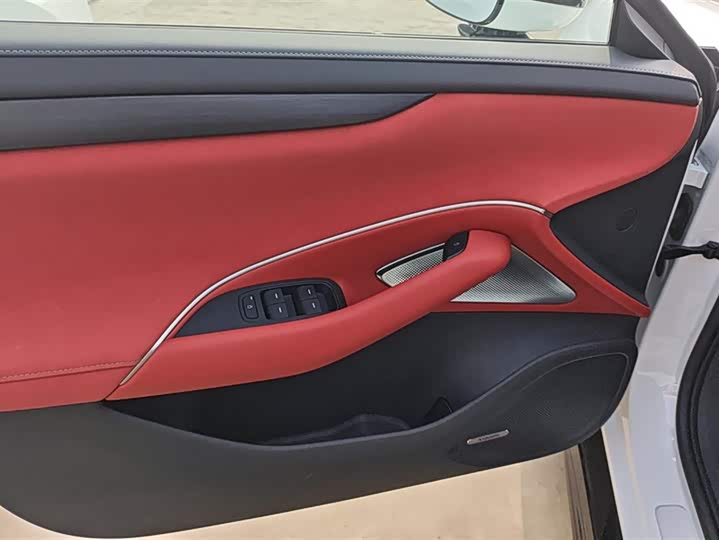 Фото 7 - Xiaomi SU7