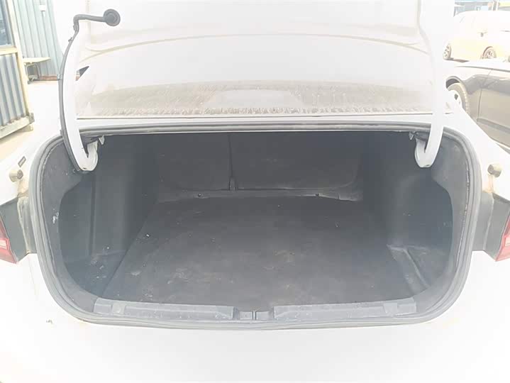 Фото 4 - Volkswagen Lavida