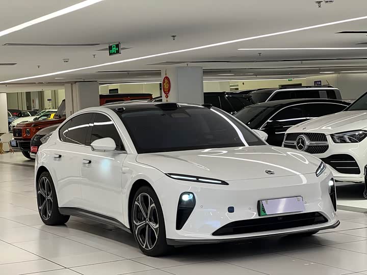 Фото 2 - Nio ET5