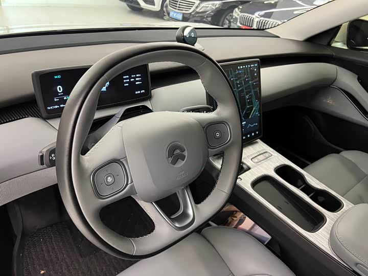 Фото 8 - Nio ET5