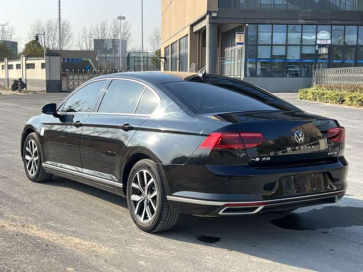 Фото 8 - Volkswagen Magotan