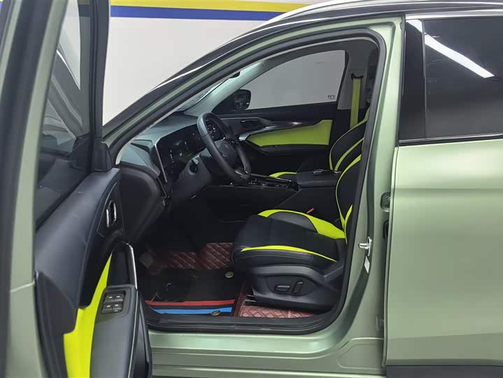 Фото 9 - MG Motor One