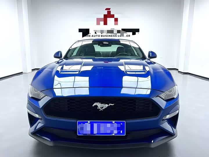 Фото 2 - Ford Mustang