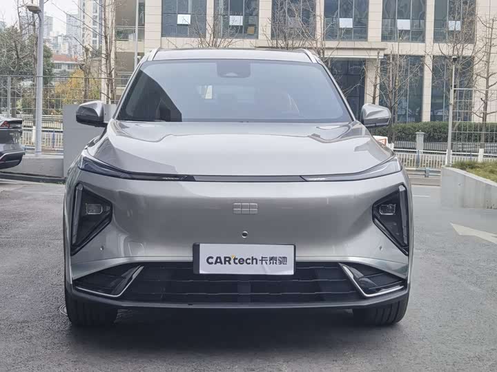 Фото 2 - Geely Galaxy L7