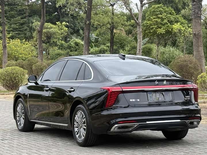 Фото 9 - Hongqi H5