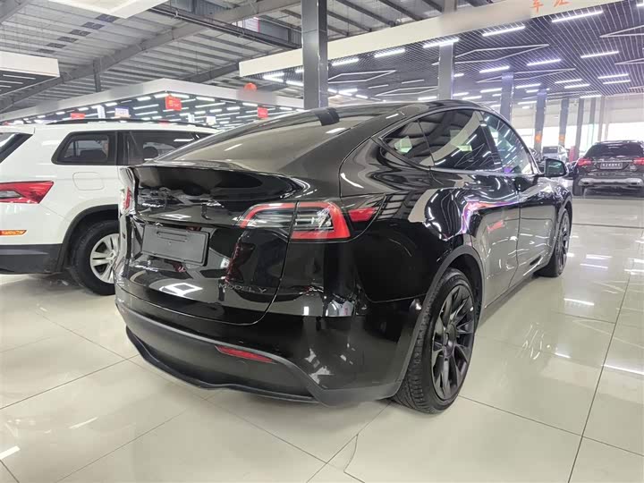 Фото 7 - Tesla Model Y