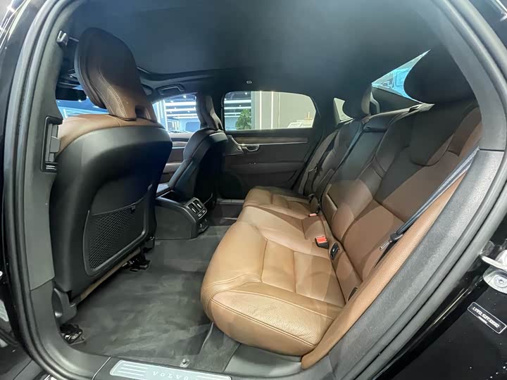 Фото 5 - Volvo S90