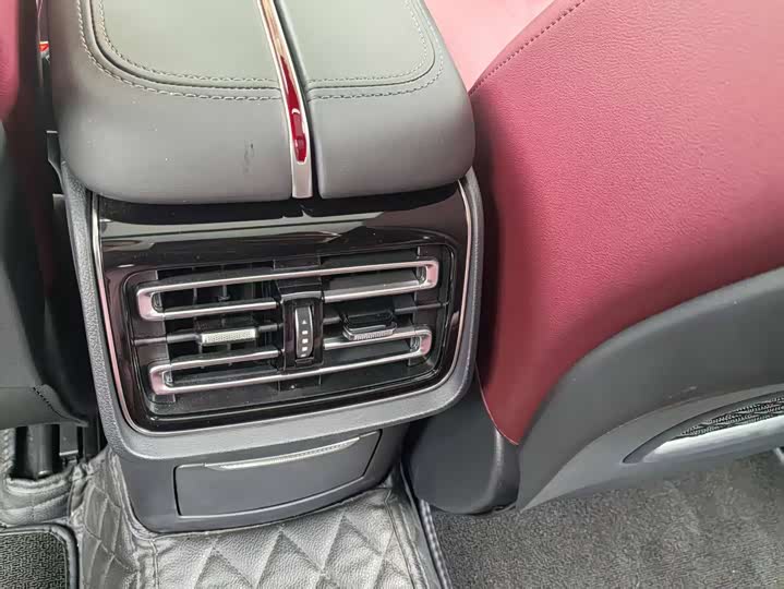 Фото 9 - Hongqi HS5