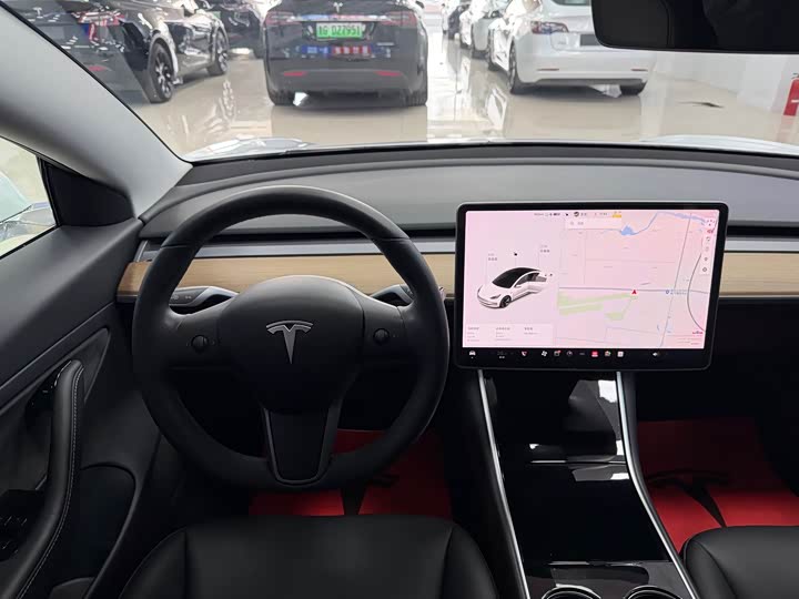 Фото 7 - Tesla Model 3