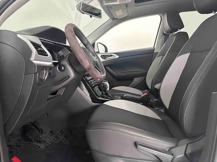 Фото 7 - Volkswagen Tacqua