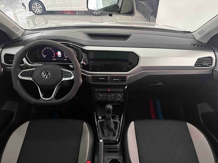 Фото 8 - Volkswagen Tacqua