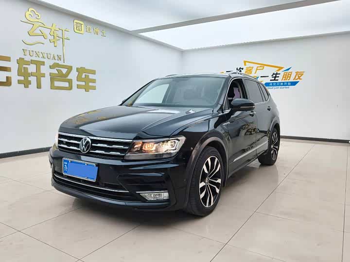Фото 1 - Volkswagen Tiguan L Pro