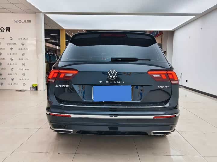 Фото 9 - Volkswagen Tiguan L Pro