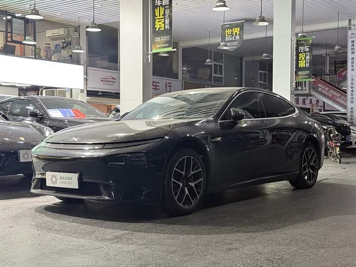 Фото 1 - XPeng P7