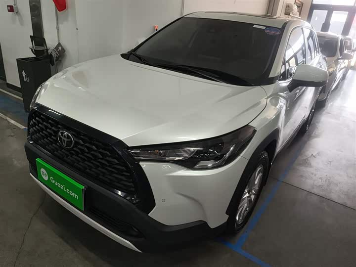 Фото 2 - Toyota Corolla Cross