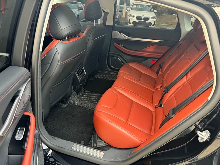 Фото 4 - Lincoln Z (Zephyr)