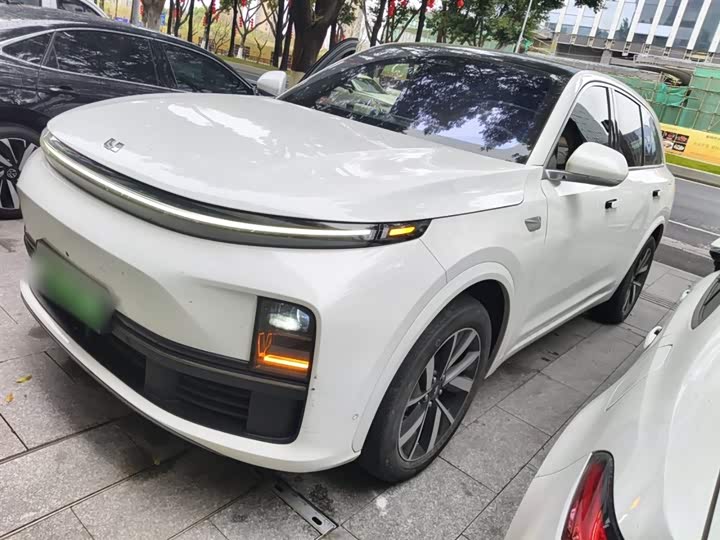 Фото 2 - LiXiang L7