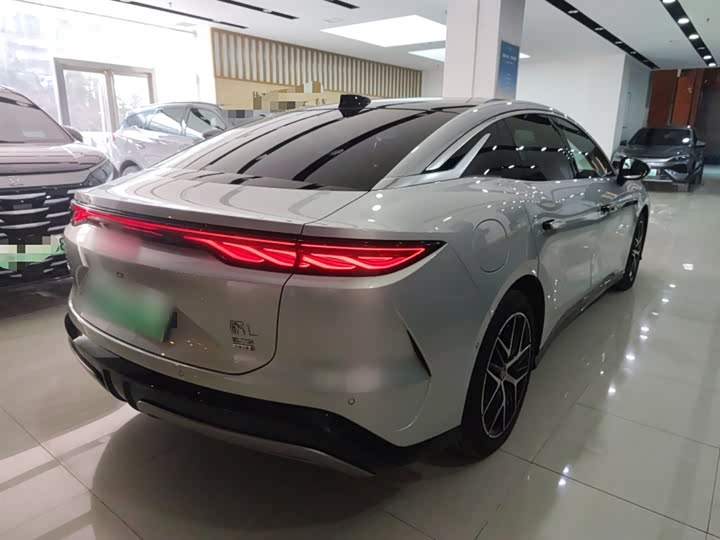 Фото 7 - BYD Han L