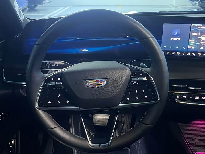 Фото 8 - Cadillac CT6
