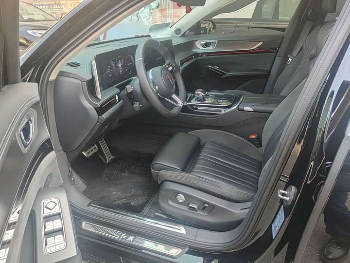 Фото 8 - Hongqi H9