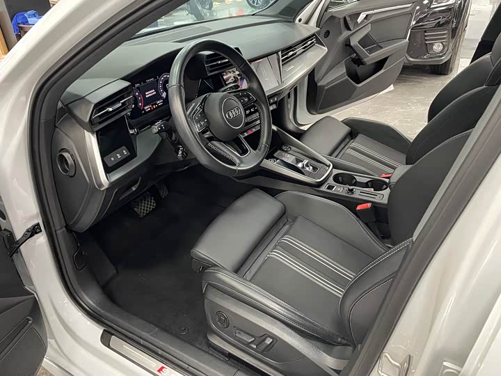 Фото 5 - Audi A3