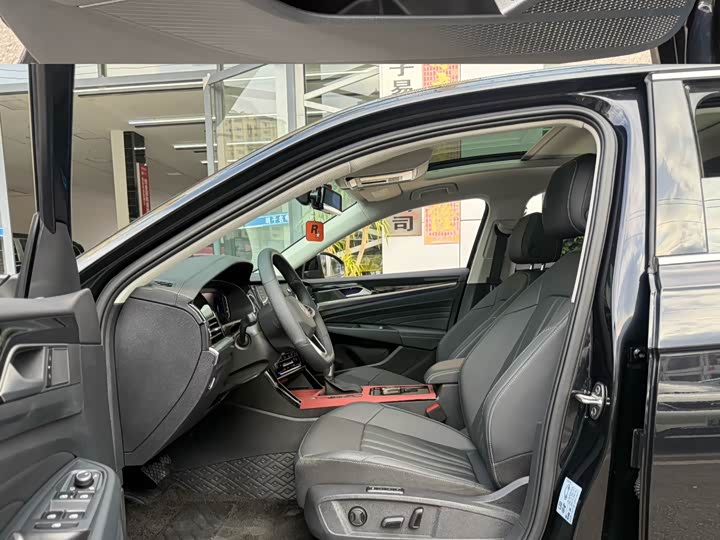 Фото 5 - Volkswagen Passat