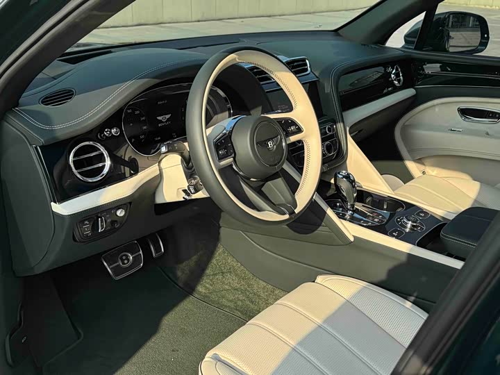 Фото 7 - Bentley Bentayga