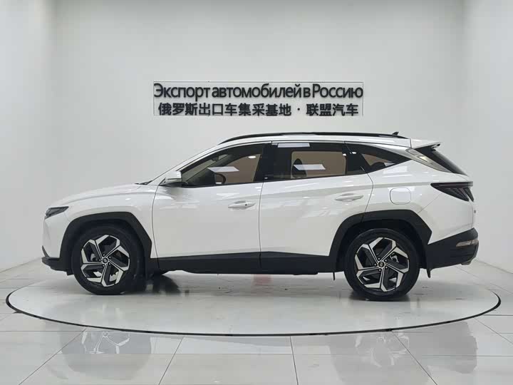 Фото 4 - Hyundai Tucson L